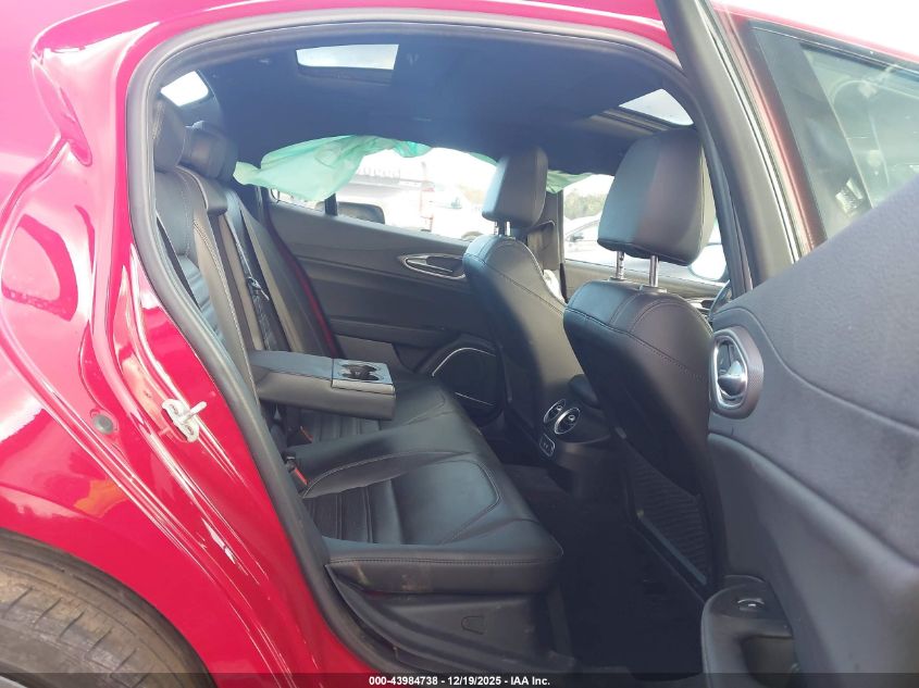 2022 Alfa Romeo Giulia Veloce Awd VIN: ZARFANBN8N7659770 Lot: 43984738