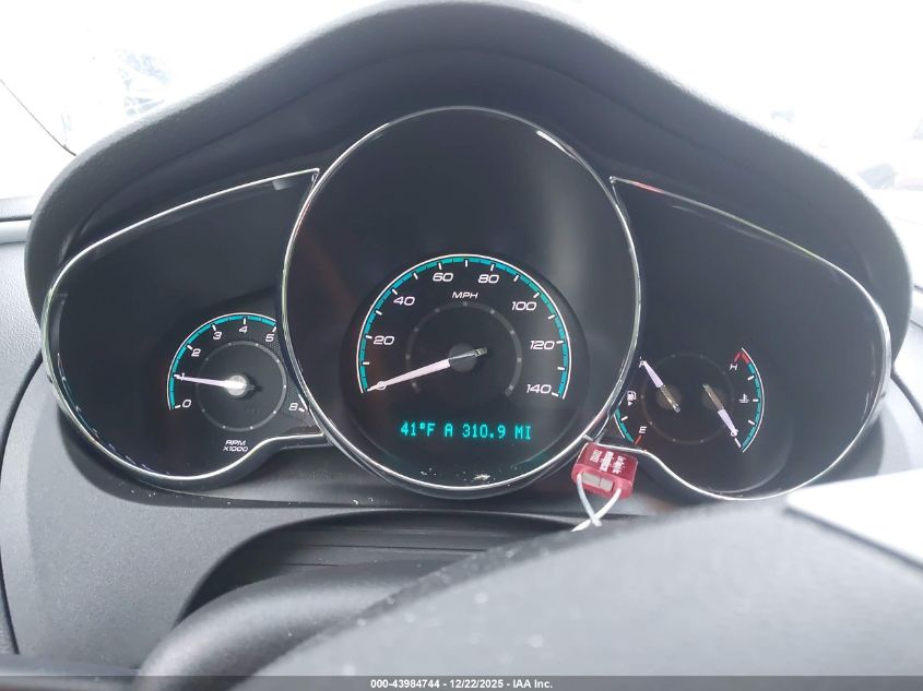 2011 Chevrolet Malibu 1Lt VIN: 1G1ZC5E10BF121245 Lot: 43984744