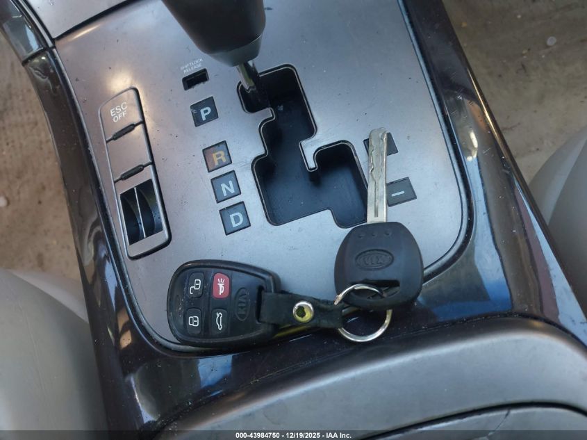 2007 Kia Amanti VIN: KNALD125575120645 Lot: 43984750