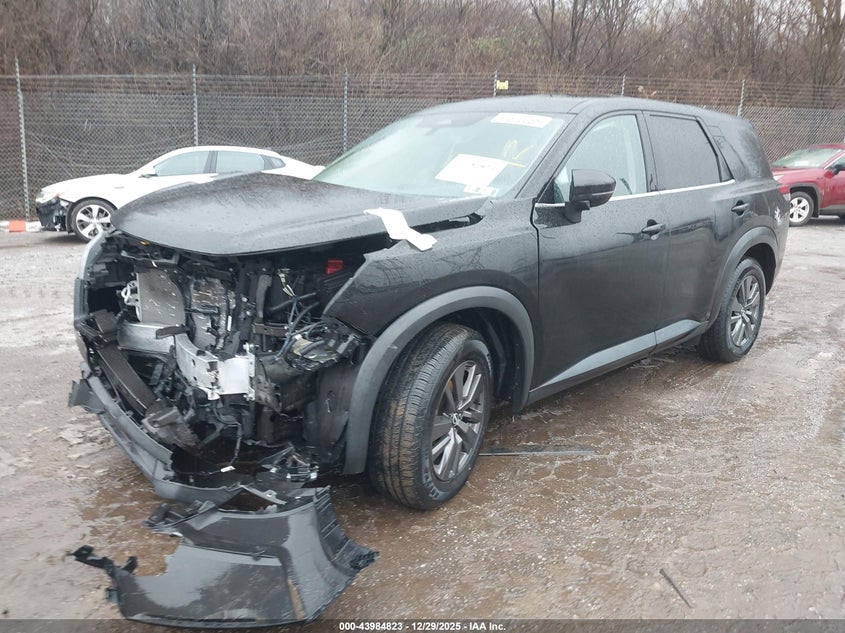 2022 Nissan Pathfinder S 4Wd
