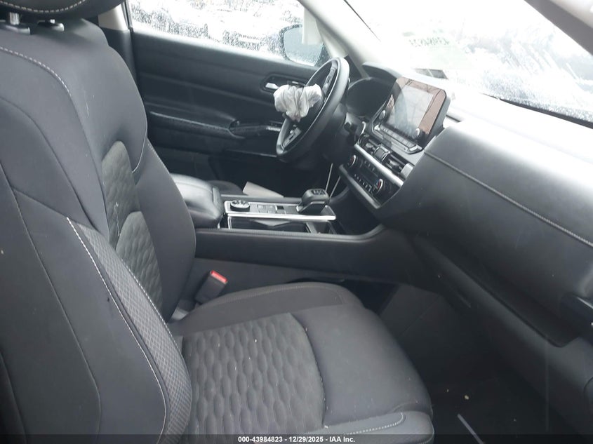 2022 Nissan Pathfinder S 4Wd