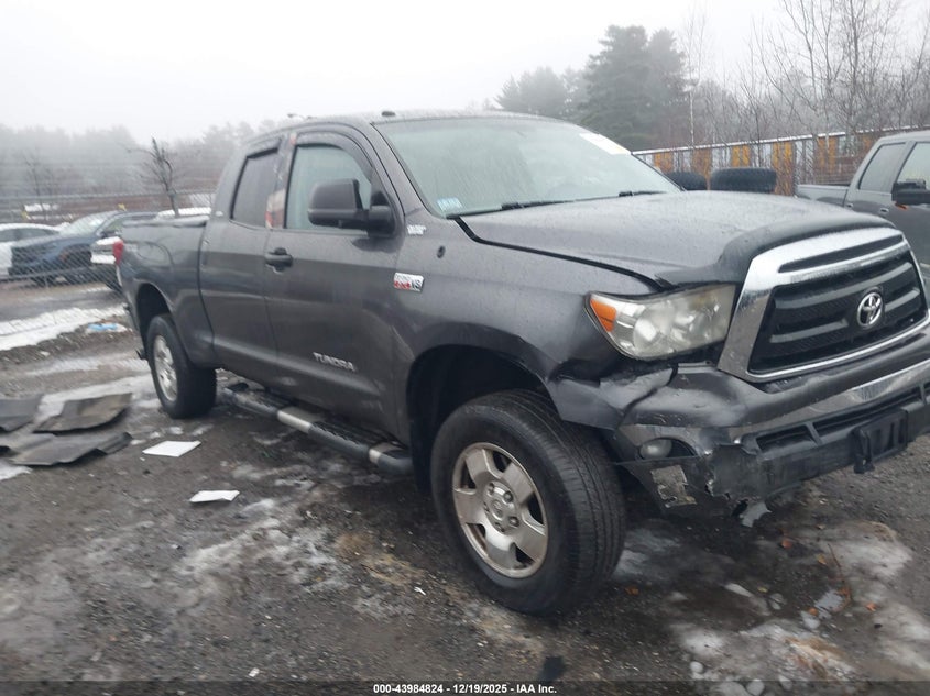 2013 Toyota Tundra Grade 5.7L V8