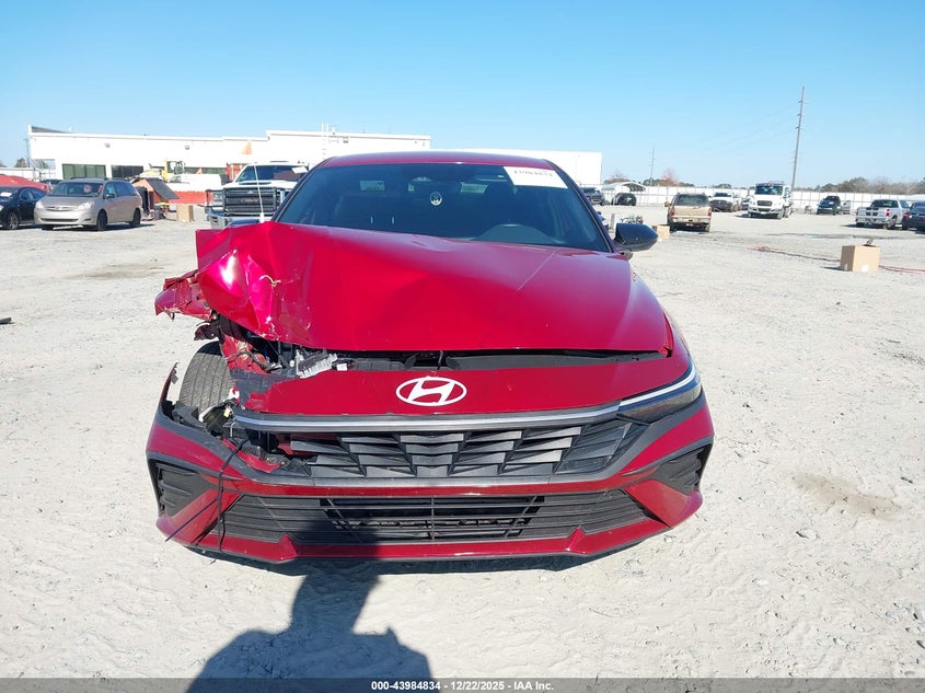 KMHLM4DG1SU896896 2025 HYUNDAI ELANTRA photo no. 12