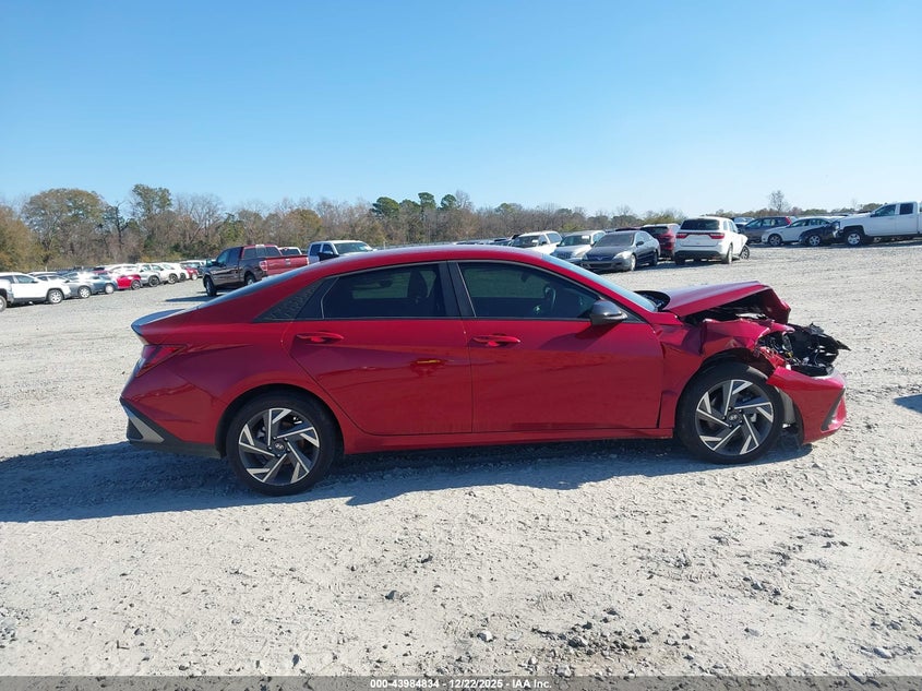 KMHLM4DG1SU896896 2025 HYUNDAI ELANTRA photo no. 13