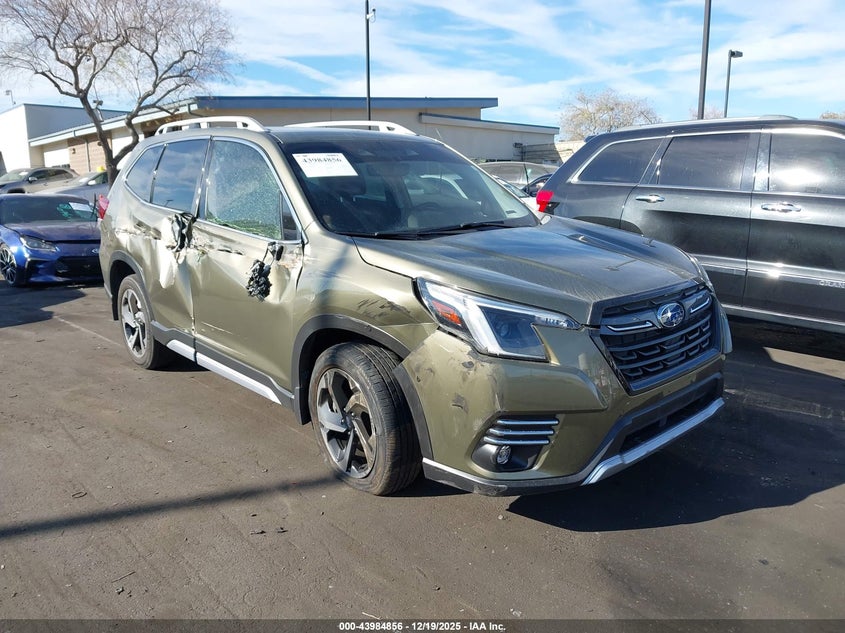 SUBARU FORESTER 2023. Lot# 43984856. VIN JF2SKARC9PH510253. Photo 1