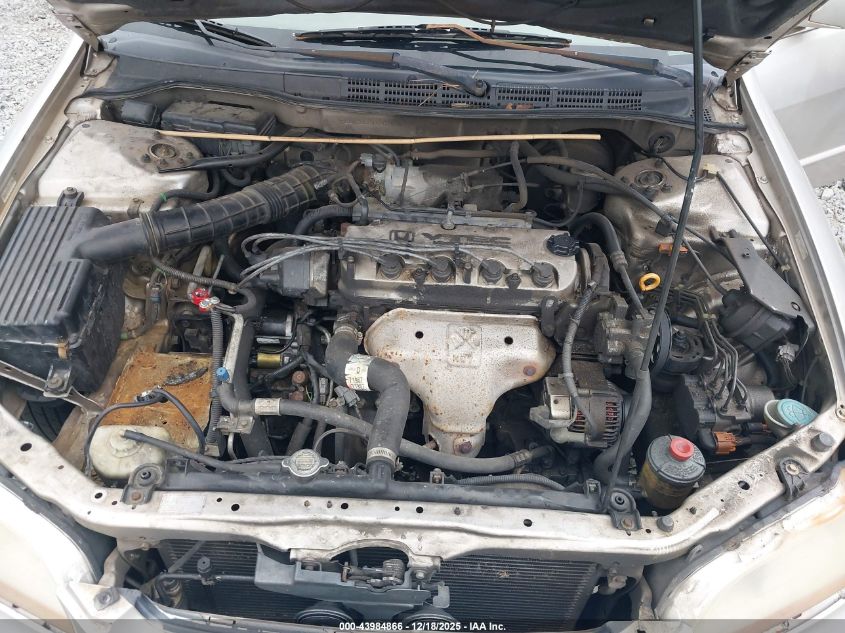 1998 Honda Accord Ex VIN: 1HGCG5656WA257578 Lot: 43984866