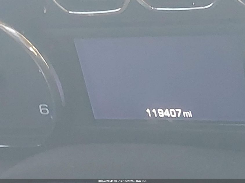 2019 GMC Yukon Slt VIN: 1GKS1BKC3KR260257 Lot: 43984933