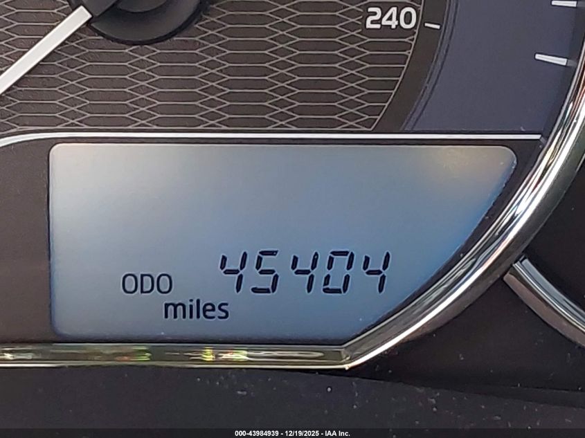 2016 Toyota Corolla Le VIN: 2T1BURHE3GC732916 Lot: 43984939