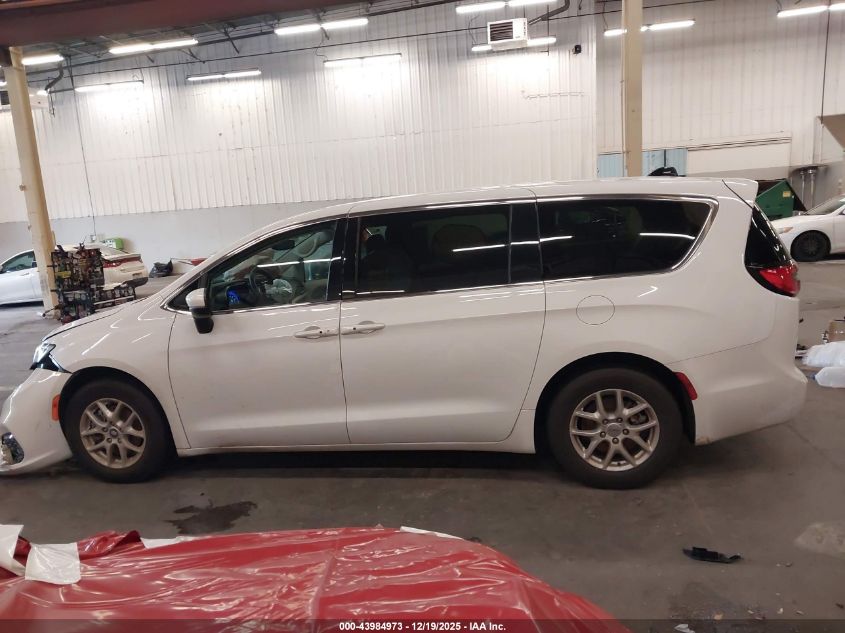 2023 Chrysler Pacifica Touring L VIN: 2C4RC1BG8PR624031 Lot: 43984973