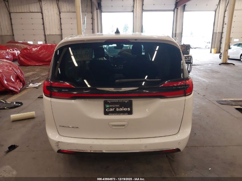 2023 Chrysler Pacifica Touring L VIN: 2C4RC1BG8PR624031 Lot: 43984973