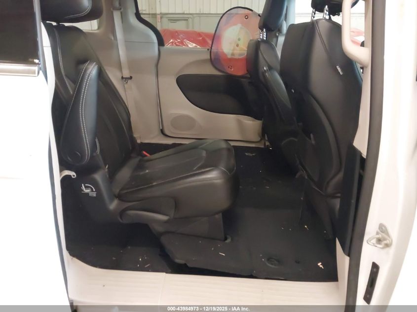 2023 Chrysler Pacifica Touring L VIN: 2C4RC1BG8PR624031 Lot: 43984973