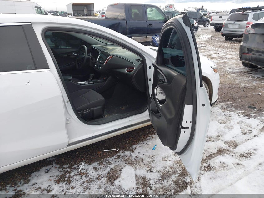 2019 CHEVROLET MALIBU auction photo 5