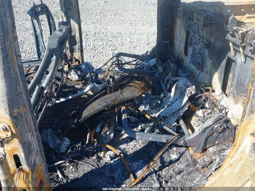 2024 GMC Sierra 1500 4Wd Short Box Sle VIN: 3GTPUBEK5RG114528 Lot: 43984984