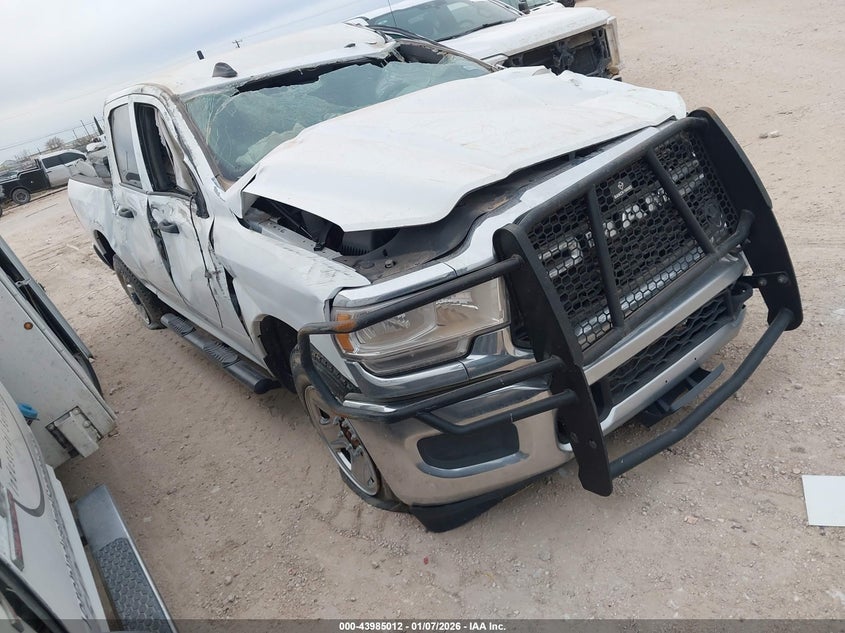 3C6UR5CJXPG565555 2023 Ram 2500 Tradesman 4X4 6'4 Box auction photo 1