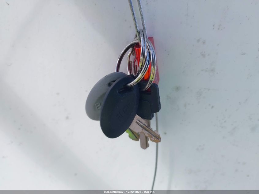 2018 Other Other VIN: 1UJBJ0BP6J75W0176 Lot: 43985032