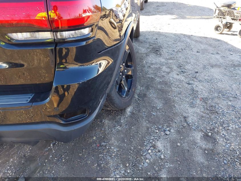 2018 Jeep Grand Cherokee Upland 4X4 VIN: 1C4RJFAG7JC352897 Lot: 43985051