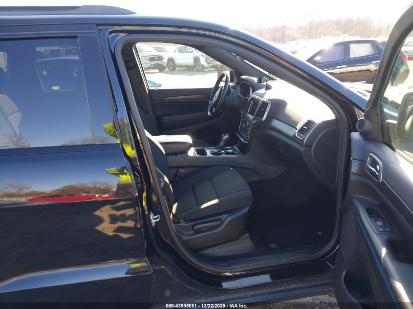 2018 Jeep Grand Cherokee Upland 4X4 VIN: 1C4RJFAG7JC352897 Lot: 43985051