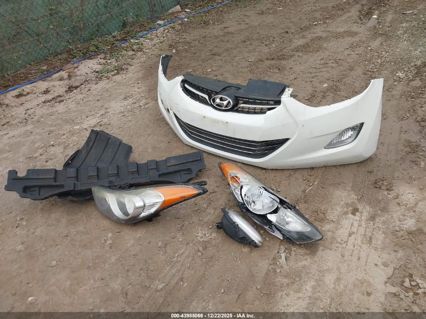 2013 Hyundai Elantra Limited VIN: 5NPDH4AE1DH179427 Lot: 43985066