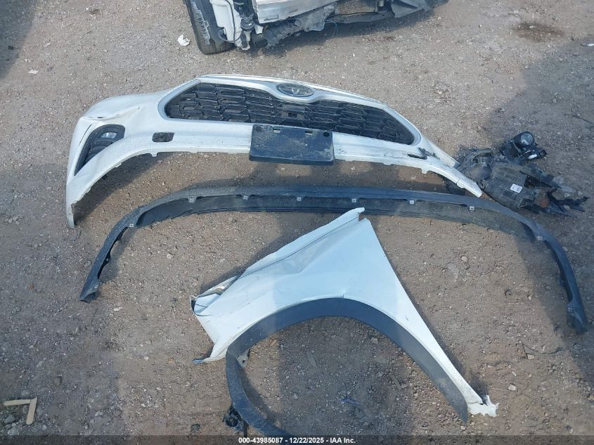 2022 Toyota Highlander Xle VIN: 5TDGZRAH3NS100935 Lot: 43985087