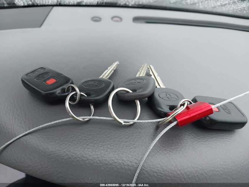 2005 Toyota Camry Xle V6 VIN: JTDBF30K450163400 Lot: 43985095