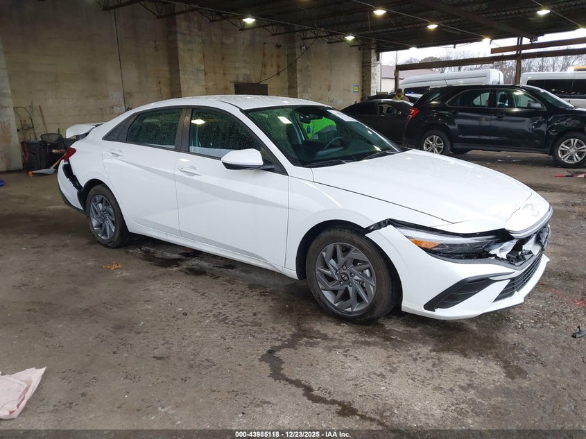 2024 Hyundai Elantra Sel