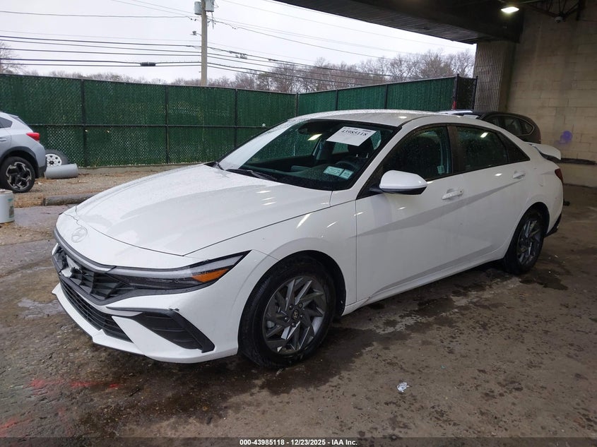 2024 Hyundai Elantra Sel