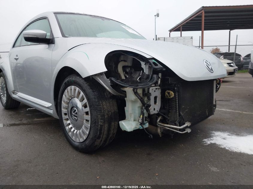 2015 Volkswagen Beetle 1.8T VIN: 3VWJ17AT2FM642581 Lot: 43985180