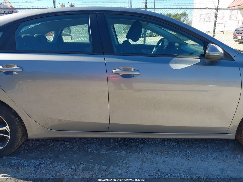 2024 Kia Forte Lxs VIN: 3KPF24AD6RE772570 Lot: 43985196