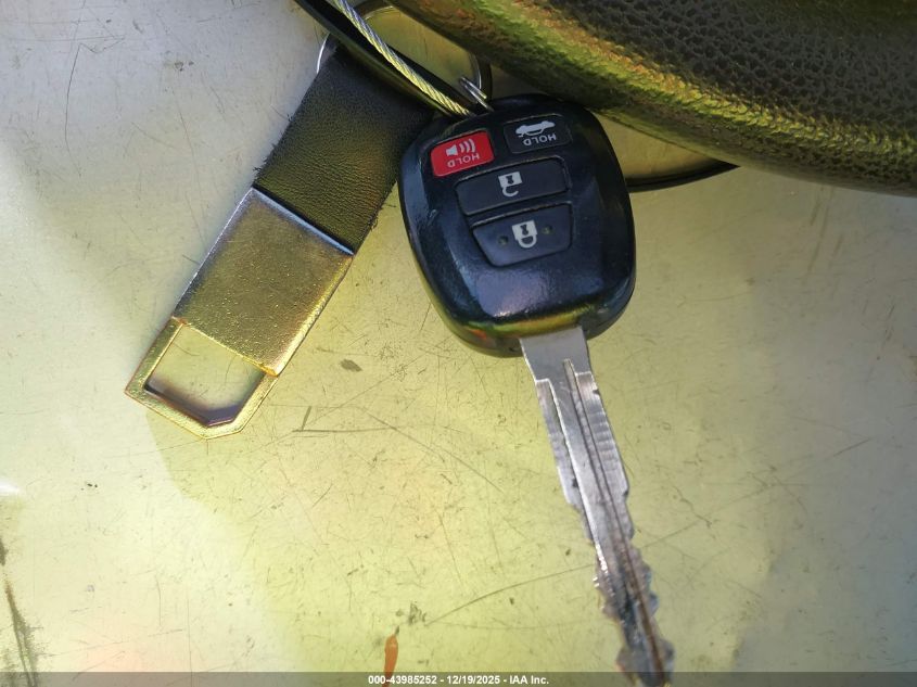 2018 Toyota Corolla Le VIN: 5YFBURHE5JP764242 Lot: 43985252