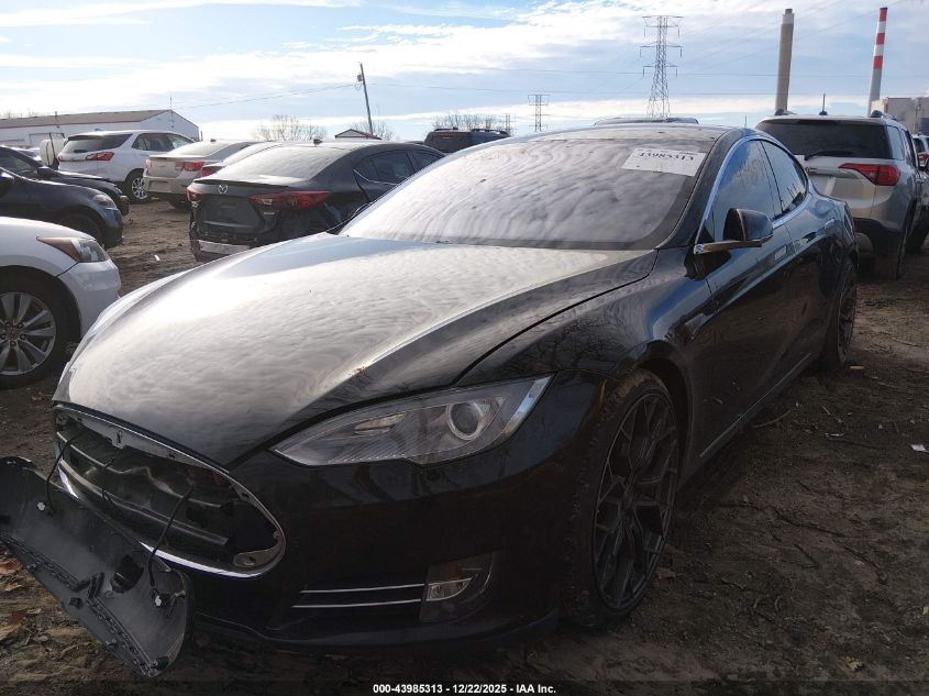 2015 Tesla Model S 70D/85D/P85D VIN: 5YJSA1H24FFP68186 Lot: 43985313
