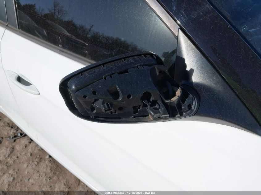 2016 Hyundai Veloster VIN: KMHTC6AD5GU256920 Lot: 43985347