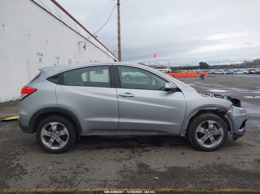 2021 Honda Hr-V Awd Lx VIN: 3CZRU6H3XMM747678 Lot: 43985387