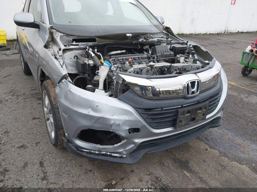 2021 Honda Hr-V Awd Lx VIN: 3CZRU6H3XMM747678 Lot: 43985387