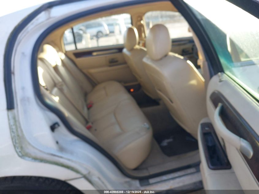 2007 Lincoln Town Car Signature Limited VIN: 1LNHM82W77Y626000 Lot: 43985388