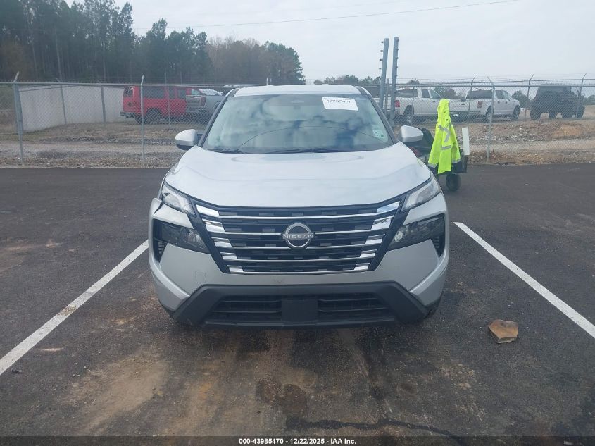 2025 Nissan Rogue Sv Fwd VIN: 5N1BT3BA4SC808758 Lot: 43985470