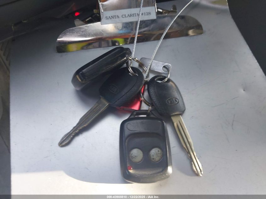 2005 Kia Optima Ex/Lx VIN: KNAGD126755426382 Lot: 43985510