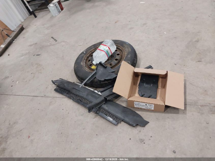 2013 Hyundai Santa Fe Sport 2.0T VIN: 5XYZWDLA2DG061951 Lot: 43985542