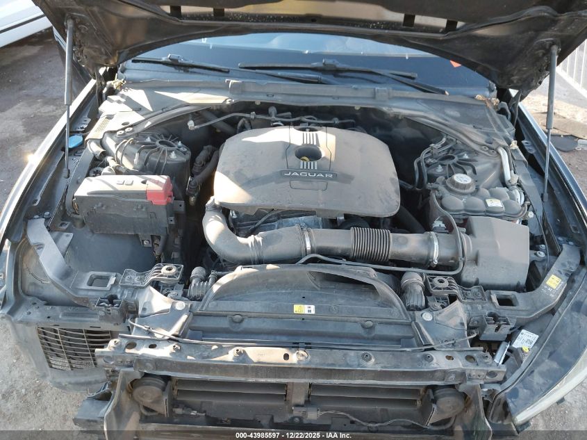 2017 Jaguar Xe 25T Prestige VIN: SAJAE4BG5HA950997 Lot: 43985597