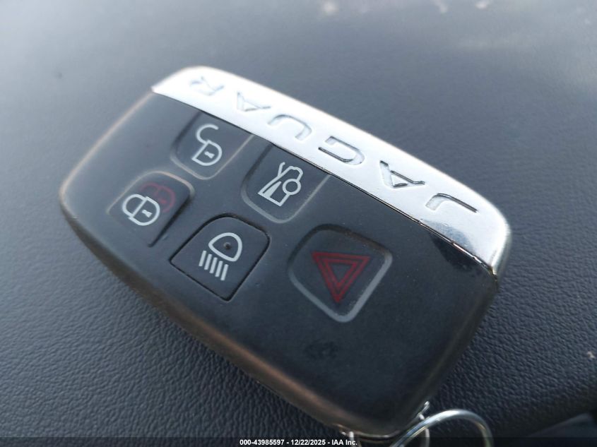 2017 Jaguar Xe 25T Prestige VIN: SAJAE4BG5HA950997 Lot: 43985597