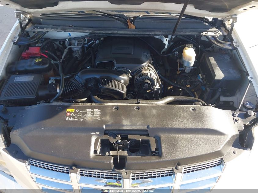 2011 Cadillac Escalade Luxury VIN: 1GYS3BEF4BR260600 Lot: 43985598