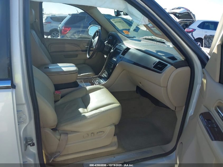 2011 Cadillac Escalade Luxury