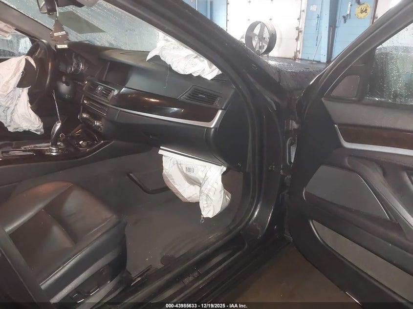 2012 BMW 5er 2.0 528I xDrive black Lot 111043985633 Vin WBAXH5C54CDW08092