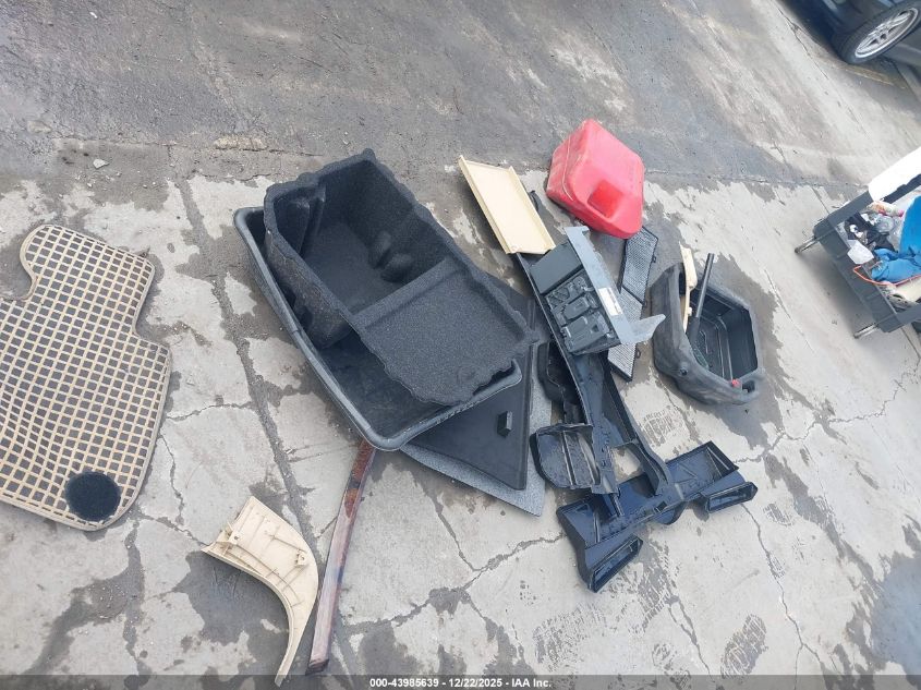 2008 BMW 328I VIN: WBAVC53598FZ83252 Lot: 43985639