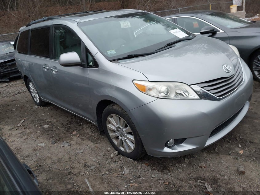 2015 Toyota Sienna Xle 7 Passenger