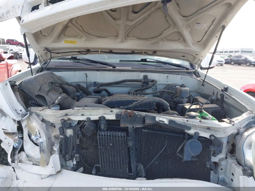 2005 Toyota Tundra Limited V8 VIN: 5TBDT481X5S479909 Lot: 43985704