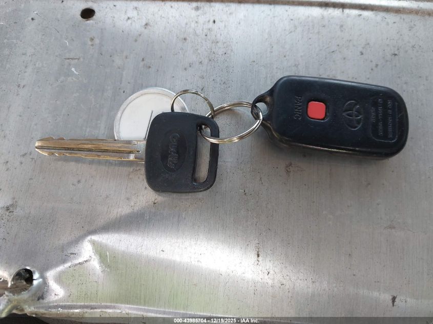 2005 Toyota Tundra Limited V8 VIN: 5TBDT481X5S479909 Lot: 43985704