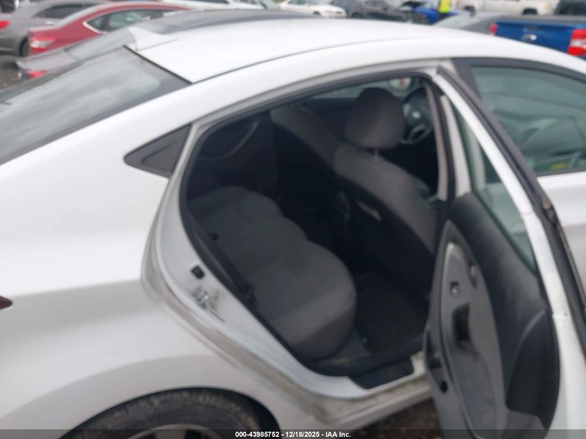 2015 Hyundai Elantra Se VIN: 5NPDH4AE3FH640890 Lot: 43985752