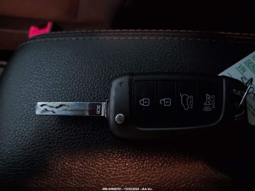 2018 Hyundai Elantra Gt VIN: KMHH35LE0JU062972 Lot: 43985761