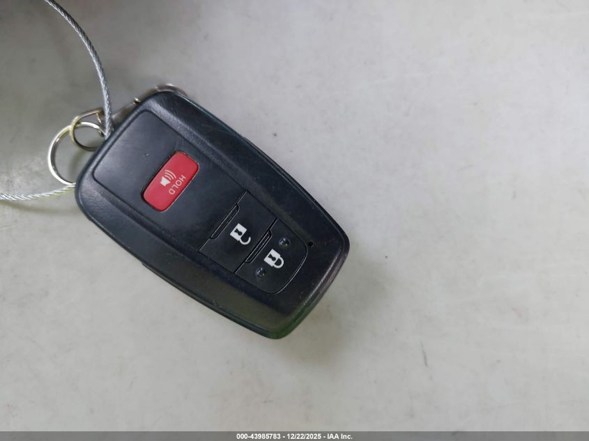 2021 Toyota Rav4 Xle VIN: 2T3W1RFV5MW165218 Lot: 43985783