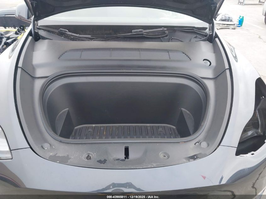 2024 Tesla Model Y Long Range Dual Motor All-Wheel Drive VIN: 7SAYGDEE9RF071449 Lot: 43985811